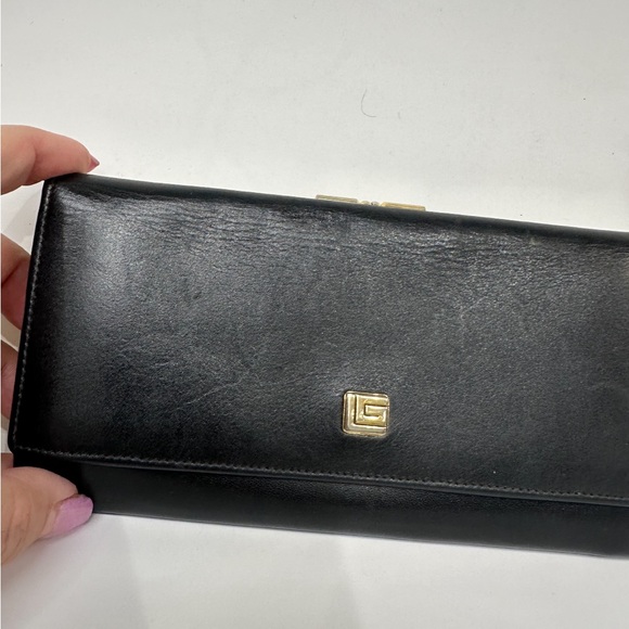 Guy Laroche Handbags - Guy Laroche wallet